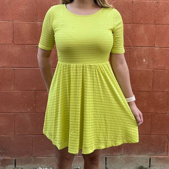 Lime Green Dress - Picture 1 of 1